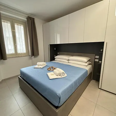 Mary House Vasto